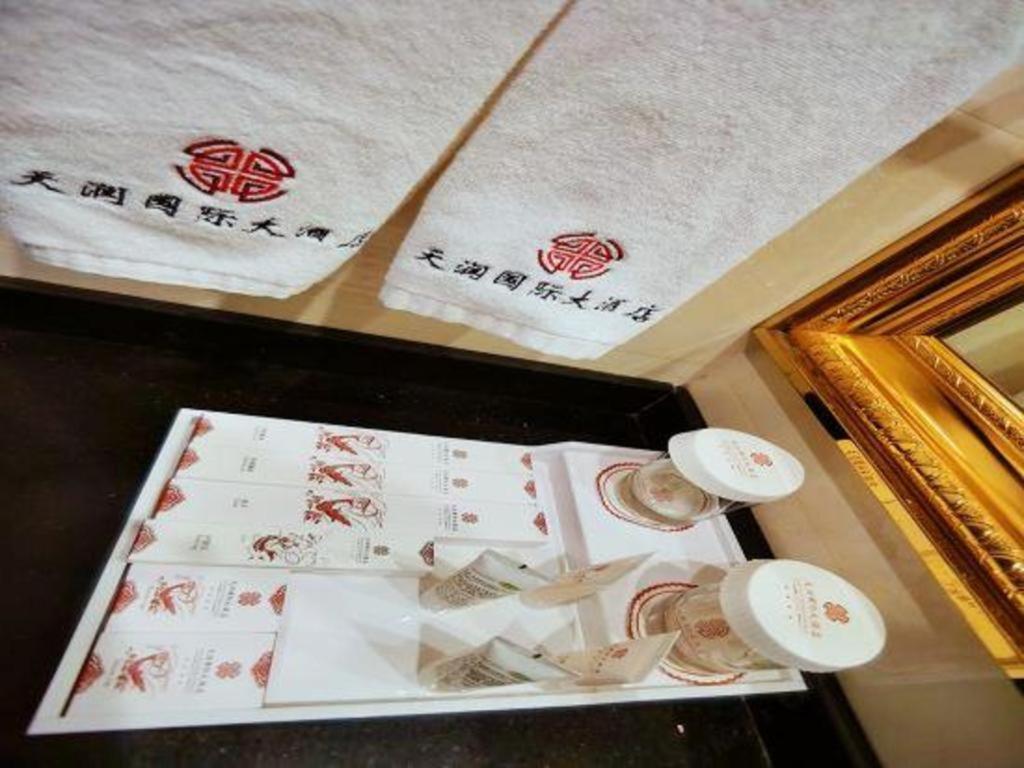 敦煌天润国际大酒店 外观 照片